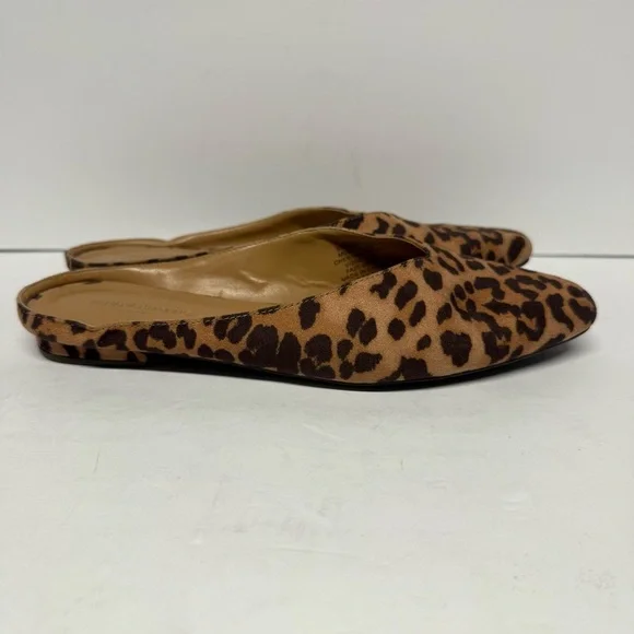 Banana Republic Flats Low Heel Cheetah Print Mules Slide On Shoes Women’s Size 6 - Picture 7 of 11
